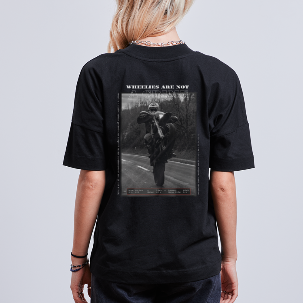Racecoat "not a crime" Unisex Oversize T-Shirt mit Backprint
